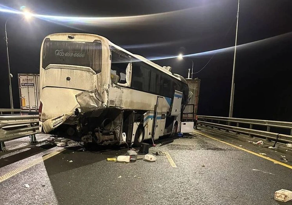 12 человек, пострадавших в аварии с двумя автобусами под Арзамасом, остаются в больнице.