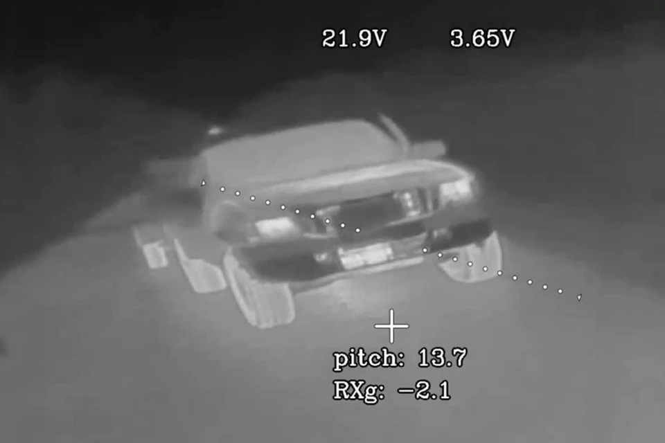 Несколько машин противника, перевозивших продовольствие и боекомплект, были поражены на полевых дорогах