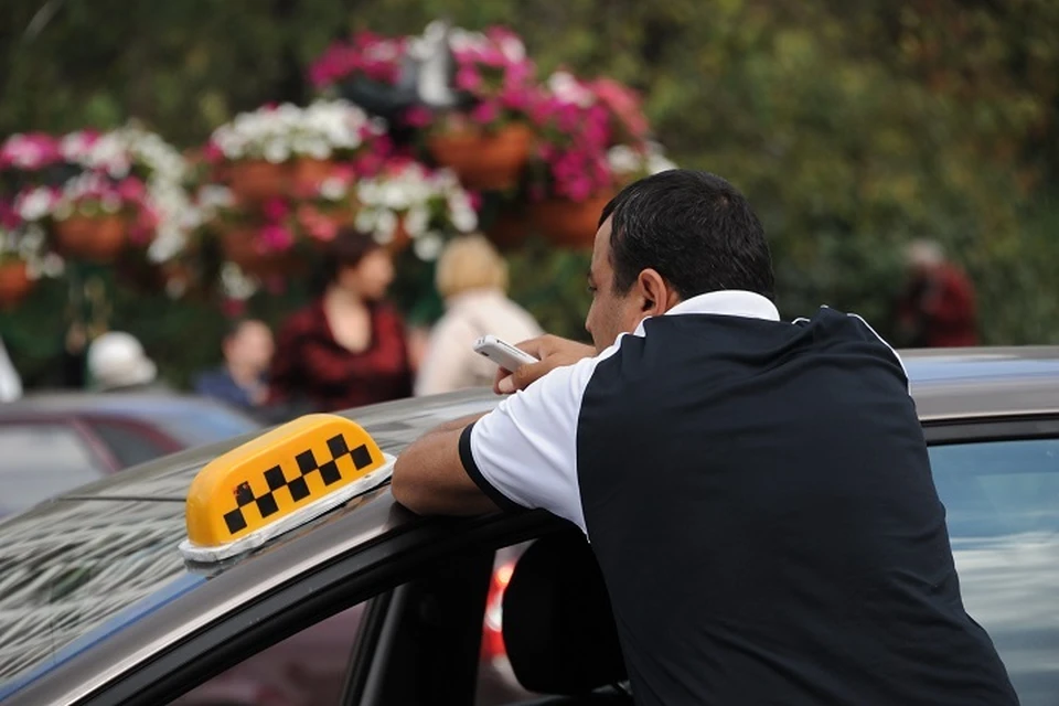 Таксиста оштрафовали на 25 тысяч рублей