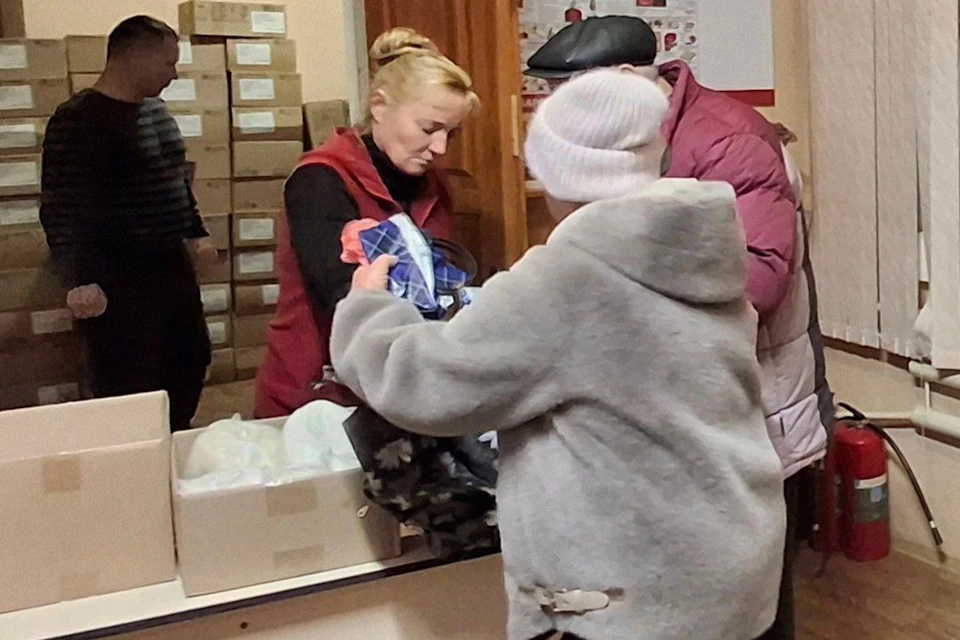 Жителям Малокаховки передали 460 бесплатных продуктовых наборов Фото: администрация Каховского округа