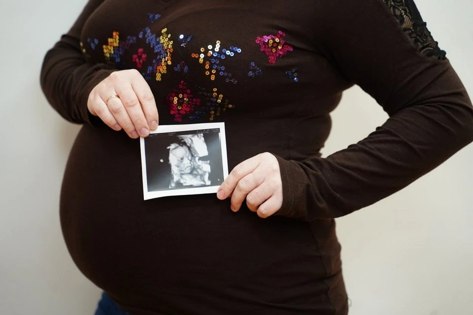 Кабмин одобрил приём на работу женщин с детьми до 3 лет без испытательного срока