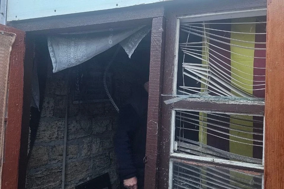 Дроны ВСУ причинили немалые разрушения в частном секторе Геническа. Фото: администрация Генического округа