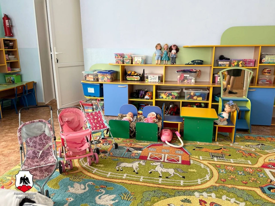 Вода в 2024 году простояла две недели, грунтовые воды подтапливали фундамент здания еще целое лето. Фото: администрация Орска