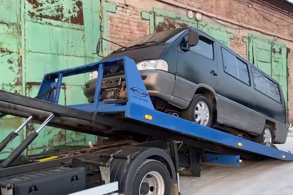 Из Иркутской области в зону СВО отправили партию автомобилей для военнослужащих.