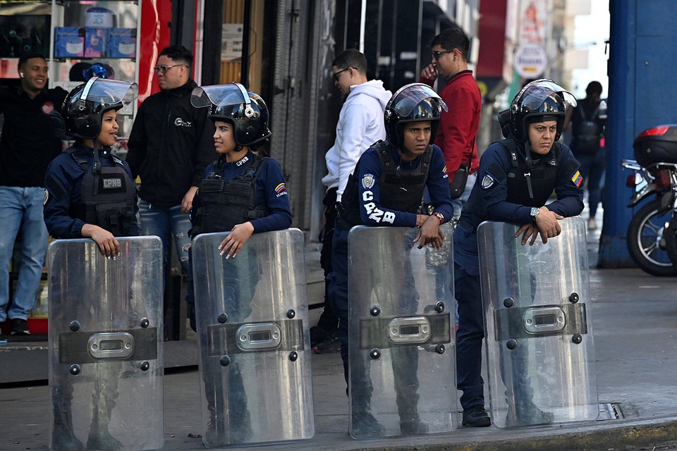 Будто смотрим Лебединое озеро: россиянин рассказал о происходящем в Венесуэле после похищения Мадуро