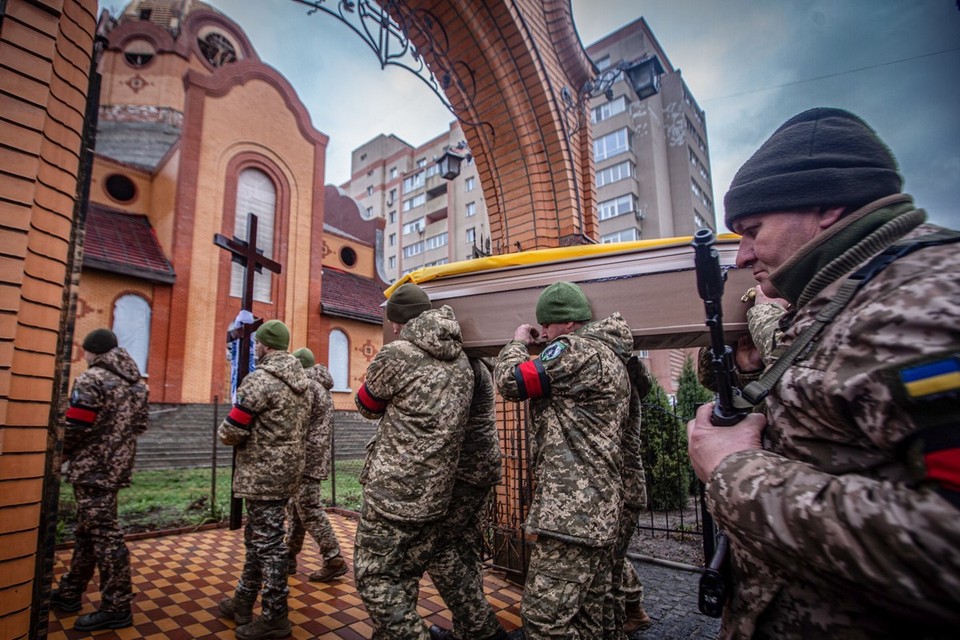 Мобильные крематории в ВСУ работают без перерыва