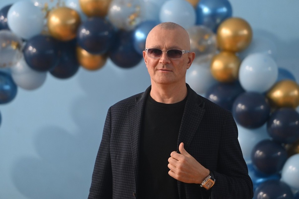 Бероев тайно женился на молодой балерине, Бузова нашла мужа, Айза решилась на новый брак, а Гуф получил условный срок: главные события шоу-бизнеса