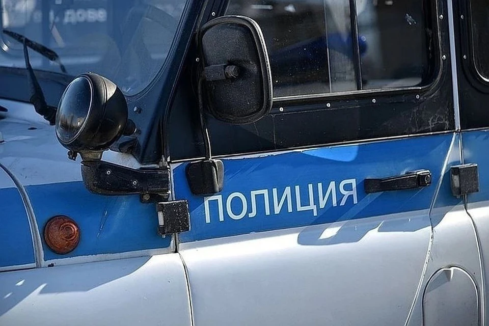 Мужчина облил бензином автобетоносмеситель, но огонь сразу погас