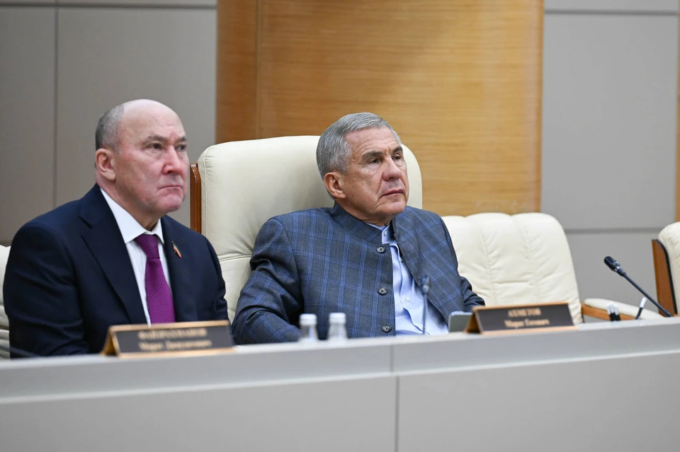Минниханов потребовал усилить контроль за исполнением бюджета и освоением федеральных средств. Фото: пресс-служба раиса РТ.