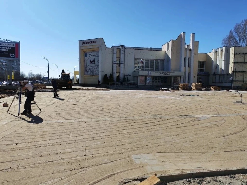 Площадь у ДК «Руслан» продолжают обустраивать в Ульяновске. ФОТО: Управление культуры Ульяновска