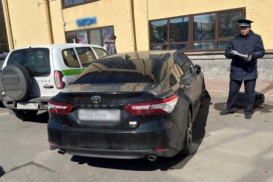 Скоро машину продадут и женщине выплатят задолженность по зарплате. Фото: ГУ ФССП по СПб