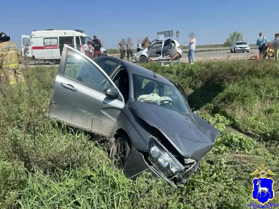 С места происшествия госпитализировали пять человек