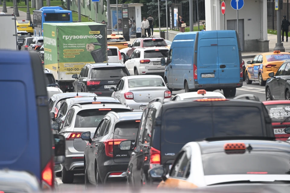 Ограничения движения после Дня Победы сняли в Москве