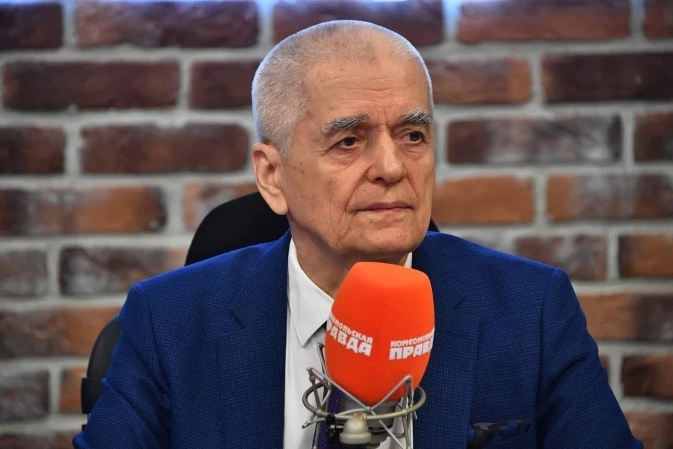 Онищенко заявил, что не смог сдать ЕГЭ, так как ничего в задании не понял