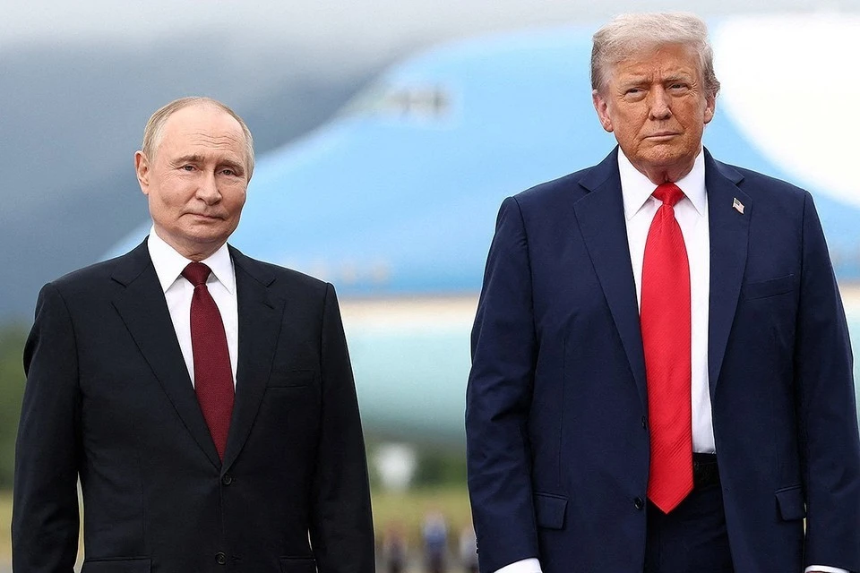 Ушаков: Москва и Вашингтон пока не обсуждают встречу Путина и Трампа
