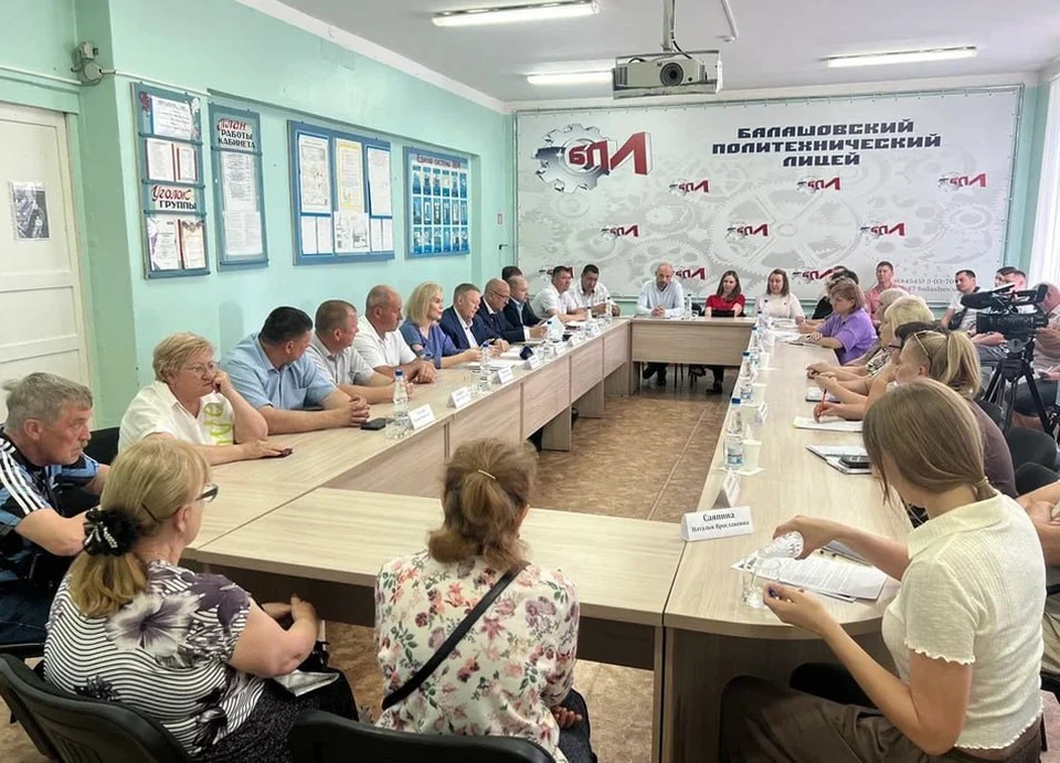 Панков с жителями Балашова наметил пути решения проблем ЖКХ