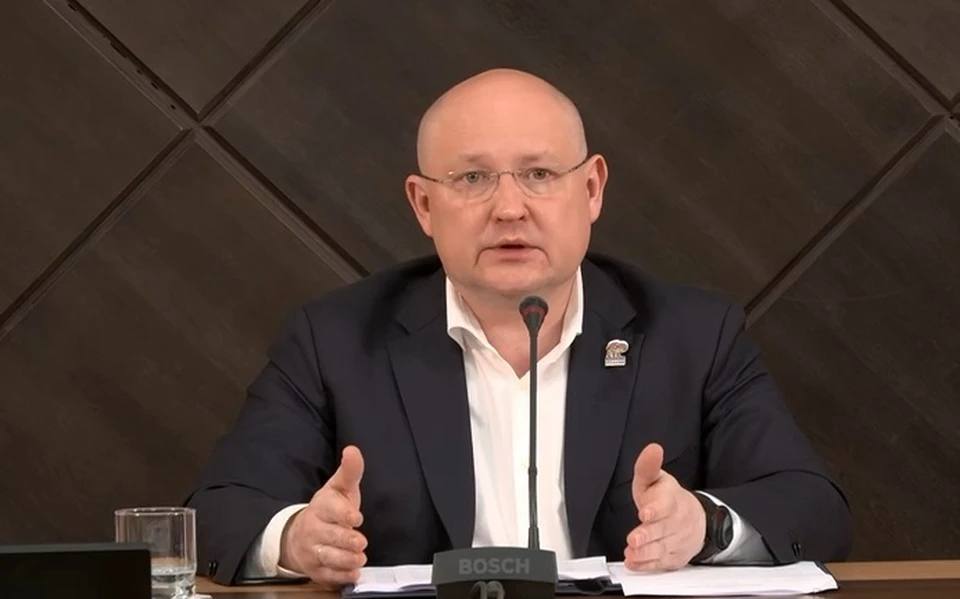 Губернатор призвал всех заправляться по мере необходимости. Фото: Видео Пресс-служба губернатора Севастополя, t.me/razvozhaev