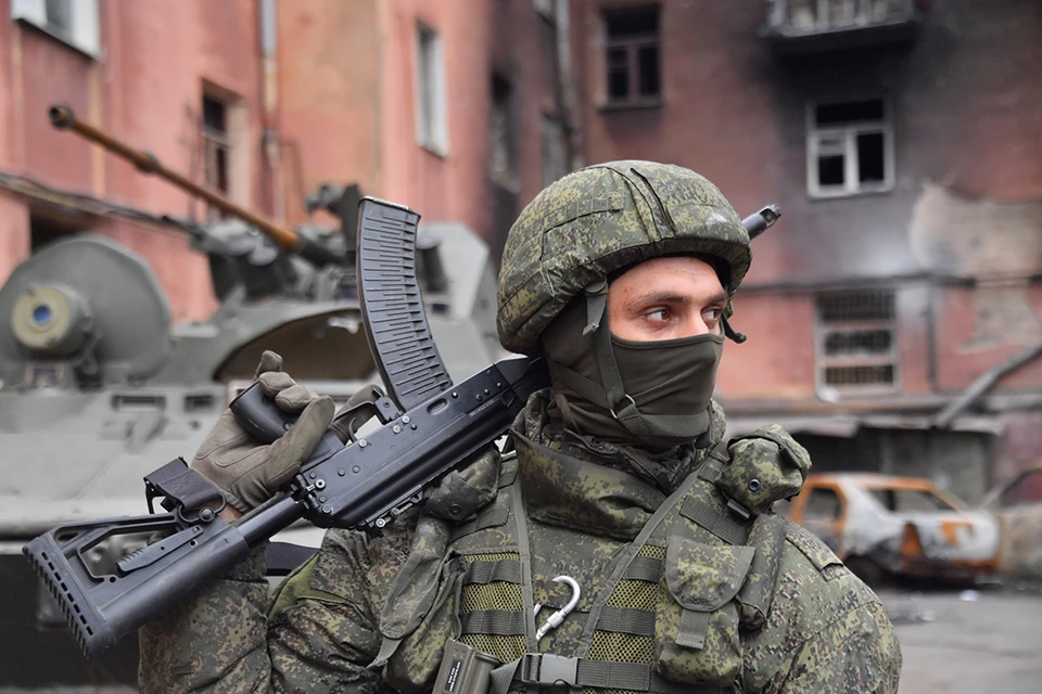 Российский военный рассказал, как жители Константиновки помогают бойцам ВС РФ.