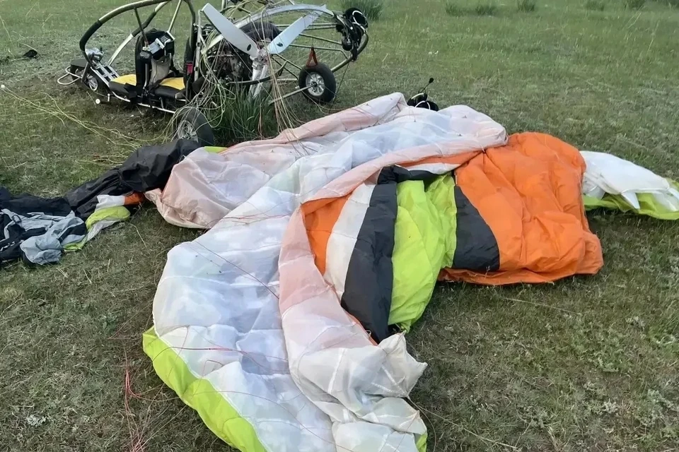 В Хакасии следком проводит проверку по факту падения паралета. Фото: СК