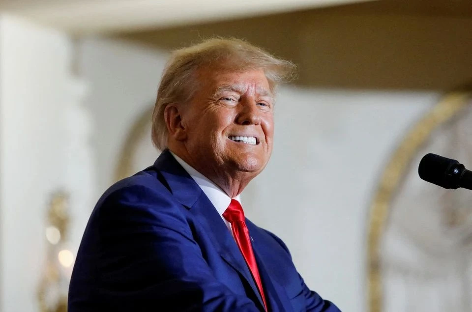 Трамп публично унизил премьера Италии из-за одной фотографии: «Она умоляла»