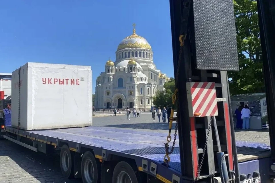 Укрытия установили в Кронштадте. Фото: пресс-служба администрации Кронштадского района.