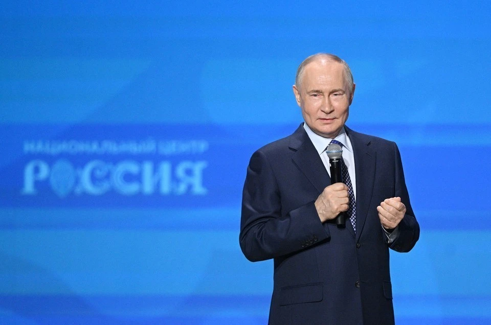 Владимир Путин поздравил медперсонал с Днём медицинского работника