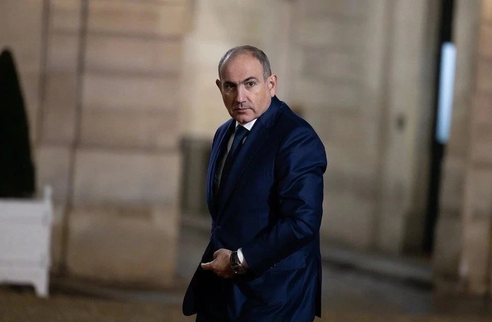 Ушаков заявил, что никакой конкретики по приезду Пашиняна в Москву пока нет