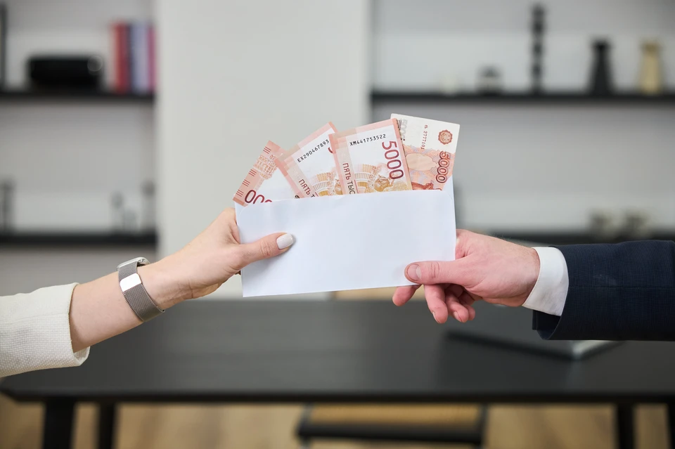 Общая сумма поручительств составила 287,3 миллиона рублей.