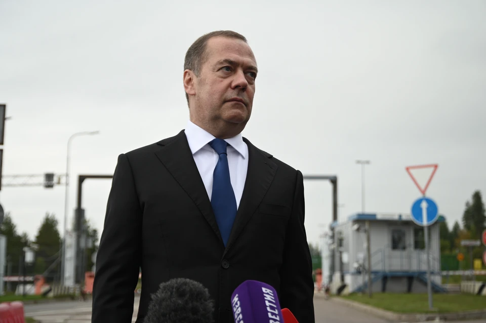 Зампред Совбеза РФ Дмитрий Медведев