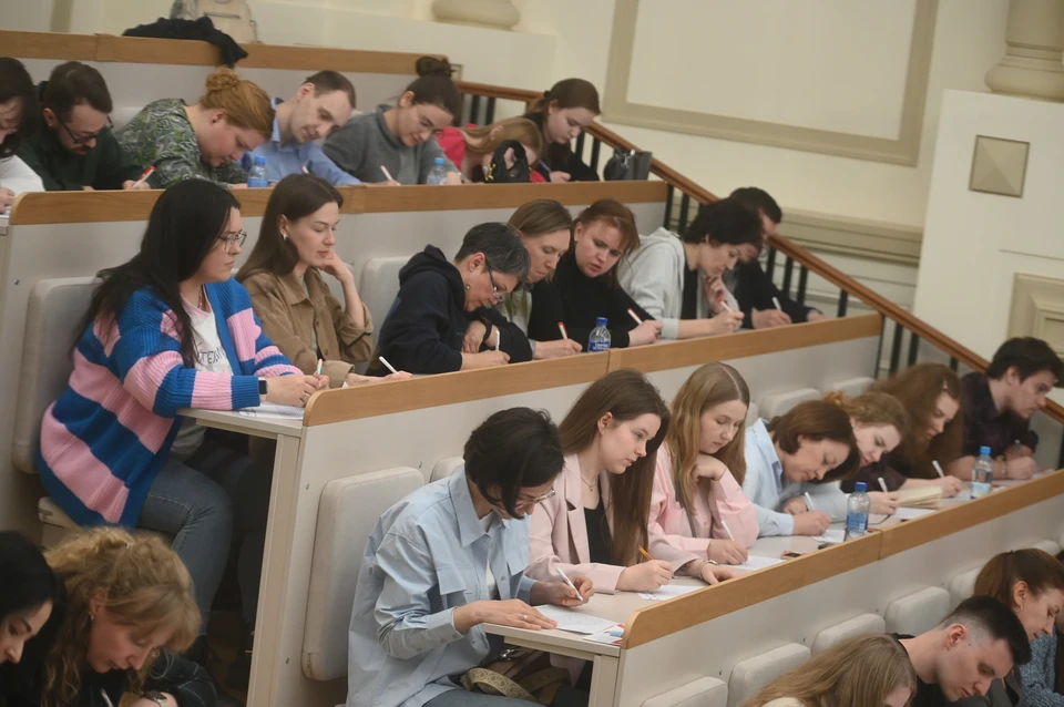 200 студентов так и не воспользовались шансом эксперимента.