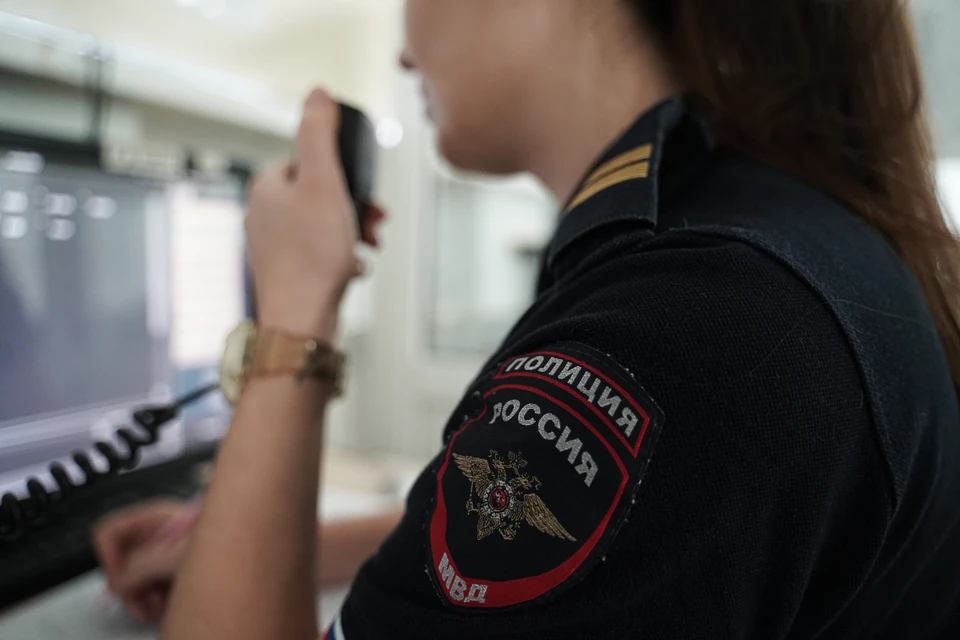 На месте ДТП работают сотрудники полиции