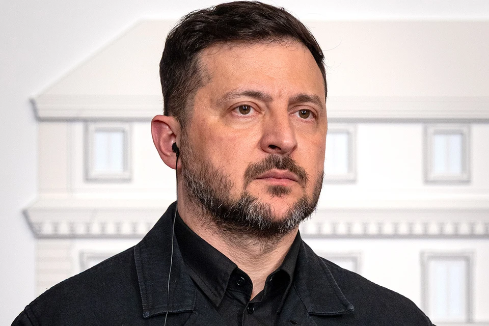 Зеленский все больше становится похож на всепожирающего монстра, которому всего мало.