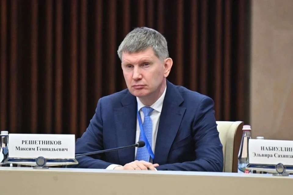 Дефицит кадров замедляет российский рынок труда
