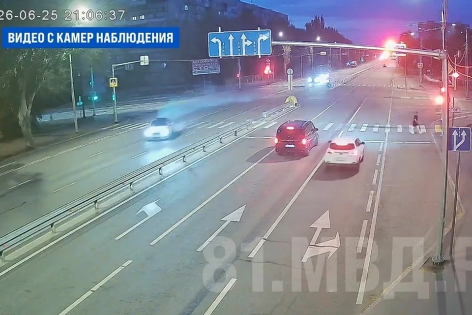 В Луганске наказали водителя «БМВ», устроившего ДТП на перекрёстке. ФОТО: МВД по ЛНР