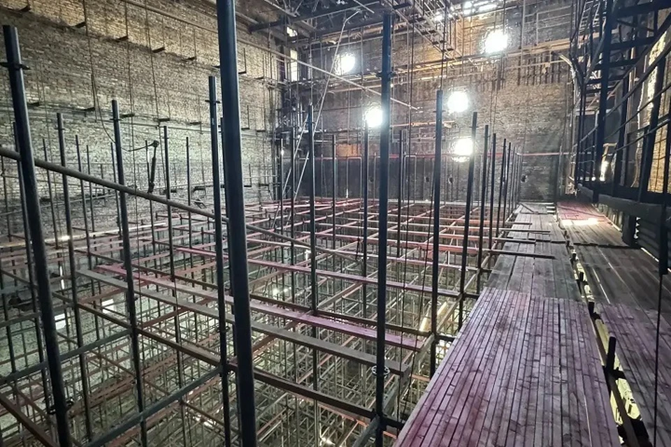 В Мариуполе продолжают восстанавливать Дворец культуры «Металлургов». Фото: «Возродим Донбасс»