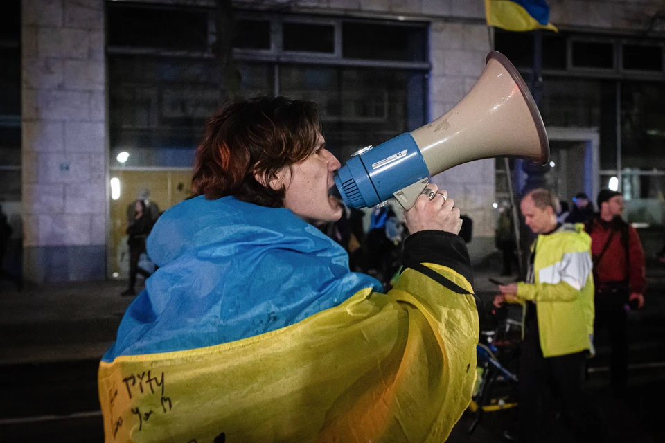 Украинцы массово устроили бунт во Львове из-за избиения ТЦК 20-летнего парня. Фото: Vasily Krestyaninov/Keystone Press Agency/Global Look Press
