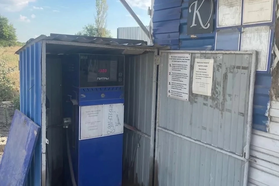 На нелегальной АЗС стояло оборудование собственного производства. Фото: главк донской полиции.