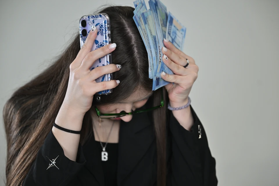 Мошенники обманули молодых людей более чем на 30 тысяч рублей