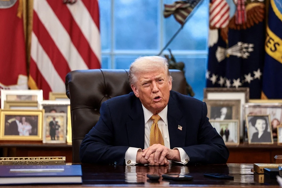Дональд Трамп заявил, что США не передают оружие Украине