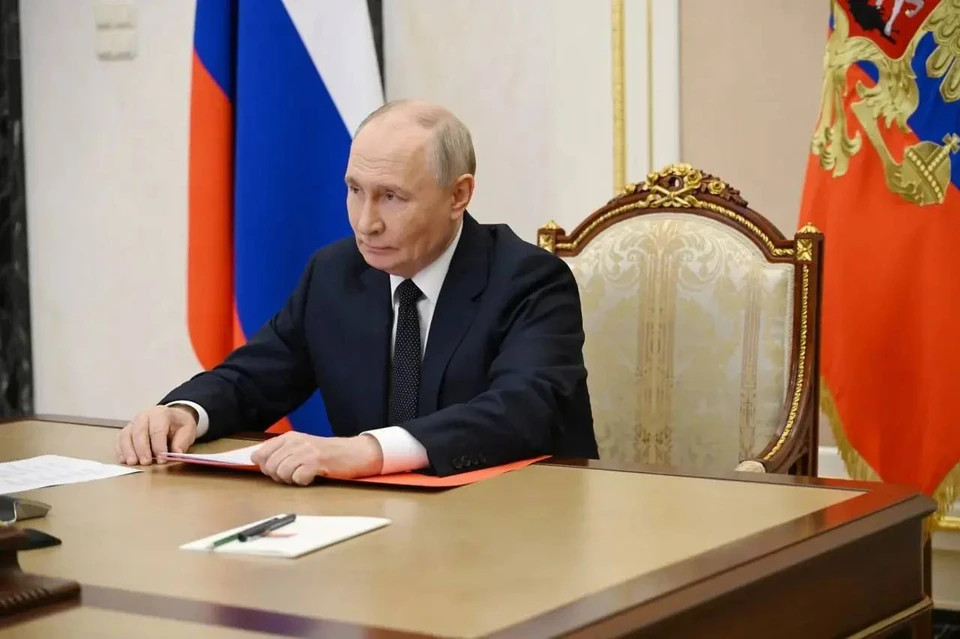 Владимир Путин посетил Петербург в День ВМФ. Фото: max.ru/news_kremlin