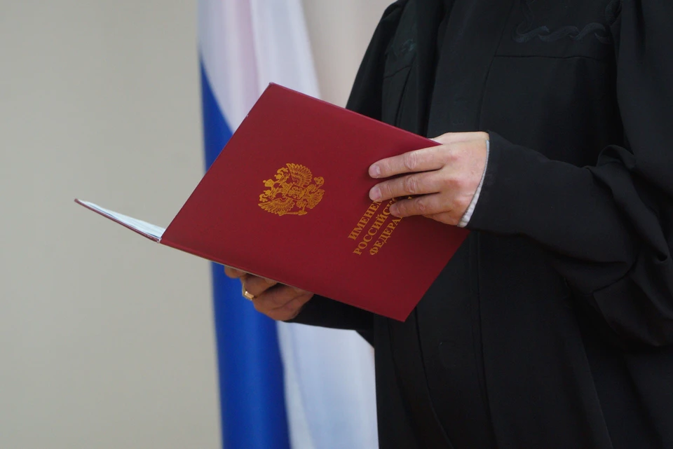 Московский суд не признал творчеством сгенерированную ИИ «Мону Лизу с вином»
