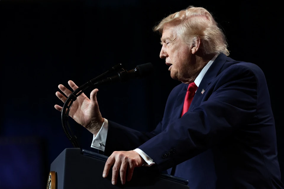 Джонсон заявил, что Трамп знает о том, как американцы страдают от высоких цен на бензин