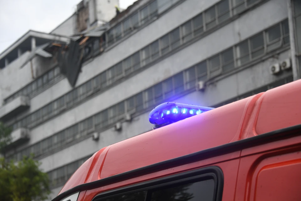 Женщина и ребенок стали жертвами шторма в Смоленске