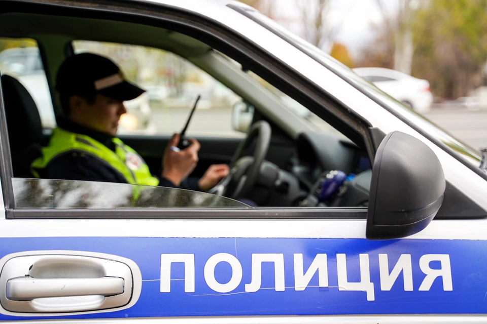 ВАЗ после удара съехал в кювет