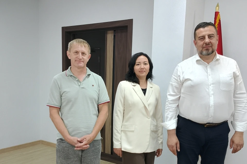 Генеральный директор ООО «ТЭКО Рус» Венера Загирова на встрече с руководителями завода «Сигнал».