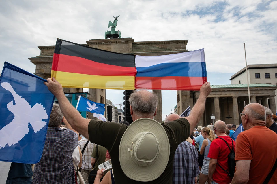 Германия с 2022 года выслала из страны около 400 россиян. Фото: Michael Kuenne/Keystone Press Agency/Global Look Press
