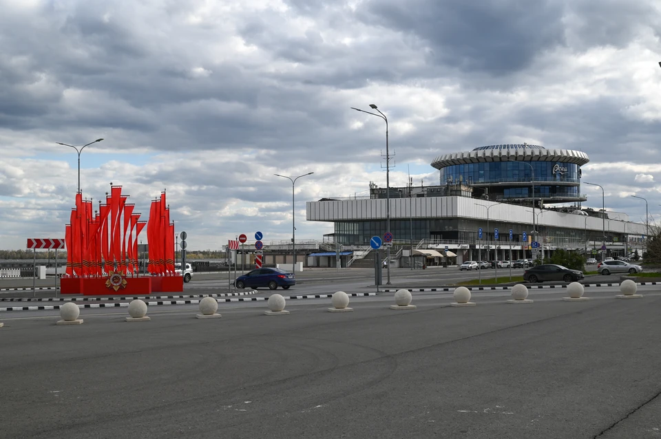 Флагами и плакатами украсят полгорода