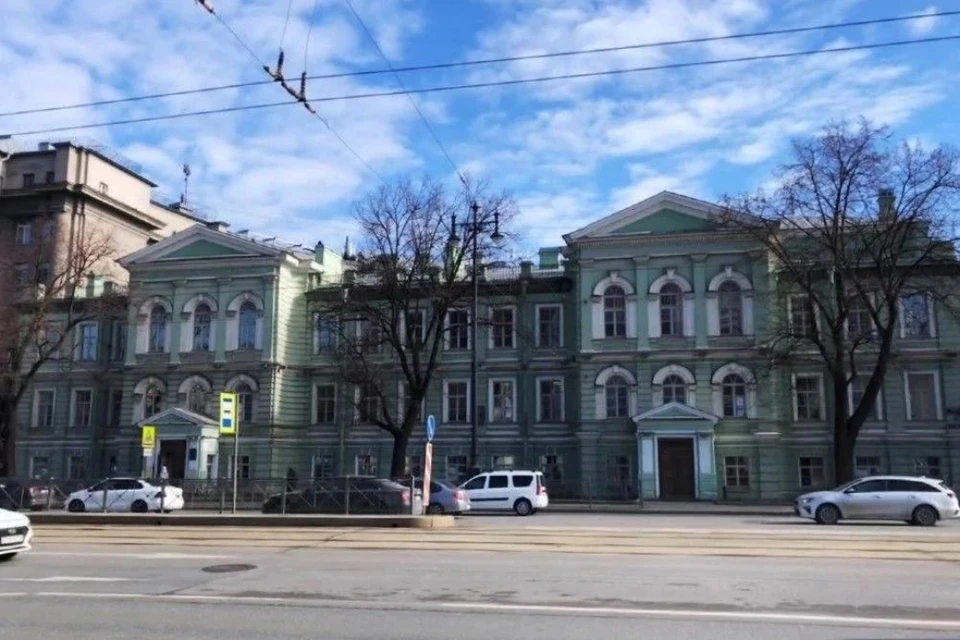С 1981 года здесь работает Детская музыкальная школа. Фото: КГИОП