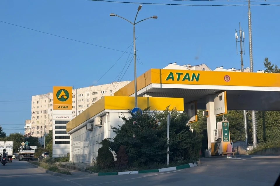 12 августа в Севастополе бензин продается свободно и по куар-кодам.