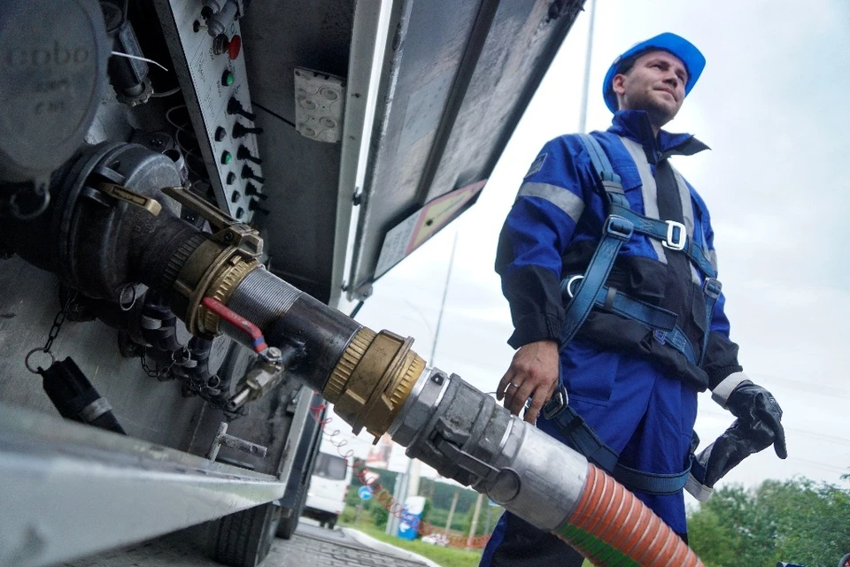 Перебоев с нефтепродуктами нет